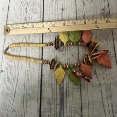 Vintage Wood Painted Parrot Tropical Necklace Decora Luau Statement Bee Bird 18”