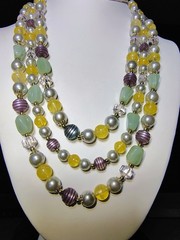 S401 Vtg Set Japan Multi Strand Beaded Necklace Clip Earrings Glass Faux Pearl