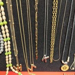 60 Piece Vintage-Now Jewelry Lot Necklaces Bracelets Brooches Earrings