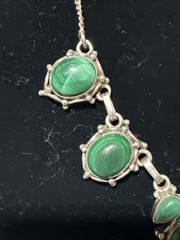 VINTAGE STERLING SILVER ART DECO GREEN STONES 15 INCH NECKLACE 25.9 GRAMS