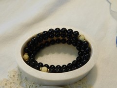 Black Onyx 14K Gold Beaded Necklace 18 inch w/ Trinket Soap stone box