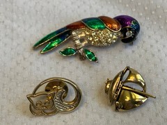 Vtg Brooch Lot Craft Pell Gerrys Sarah Cov Avon Scatter Pins Costume Jewelry