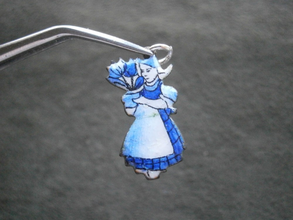 Dutch Woman with Tulips Vintage Silvertone & Enamel Bracelet Charm Pendant 2.0g