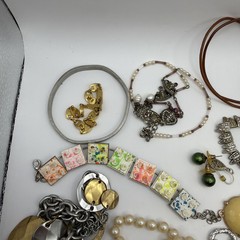 Mixed Vintage To Modern Lot Of Costume Jewelry Variety Of Pieces #1
