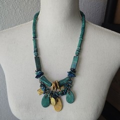 Vintage Lonnie Lovness Missing Tag Blue Gold Beads Boho Style Necklace 23″L