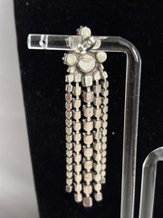 Vintage Sparkling Rhinestone Waterfall Earrings Silver Tone Glamorous Party (02)