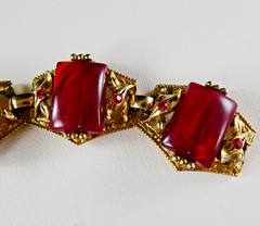 Vintage Red Marbled Acrylic 5 Link Bracelet Ornate Design Retro Pretty