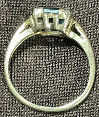 Vintage SA 10K Yellow Gold Blue Stone Ring – Size 5 – 2.33g