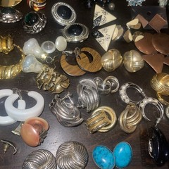 Vintage Goldtone Jewlery Drop Dangle Some Signed Monet & More 118 Pair & 22 …