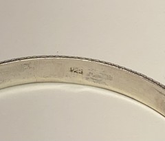 Vintage 925 Sterling Silver Hinged Bangle Bracelet 2.25″ Diameter, 8.1 grams