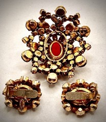 Signed🌹SCHREINER🌹Exotic Flowering Layered Red-Pink-Purple🌹Brooch/Earrings Set
