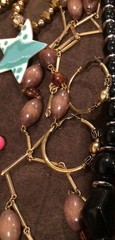 Vintage Style Costume Jewelry Lot – Necklaces, Bracelet, Brooches, earing– Mixed