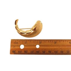 Designer Signed MONET Abstract Leaf Textured Gold Plated Vintage Brooch Pin
