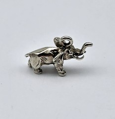 Vintage Sterling Silver Bull Elephant Tusks Africa Safari Charm Pendant – 2.5g