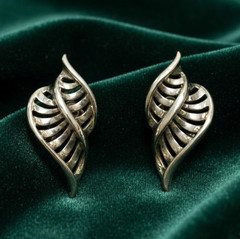 Vintage Coro Silver Tone Shell Shape Earrings Clip Ons signed Mid Century