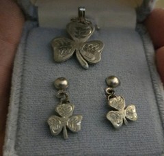 Mullen Bros Sterling Silver Shamrock Pendant Earring Set Boxed Fall River, Ma.