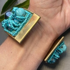 Vintage Cuff Bracelet M-L Brass Estate Jewelry Turquoise Microbead Art Glass