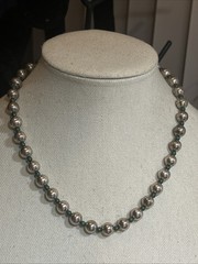 27. Vintage 925 Sterling Silver Ball Green Malachite Beaded Necklace 18″, 41.4g