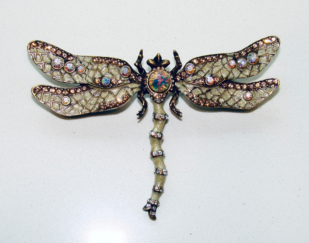 JOAN RIVERS XV CLASSIC COLLECTION Dragonfly Rhinestone Large Pin Brooch ENAMEL