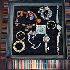 Vintage Jewelry Lot 9 Pc Bead Bracelet Key Frog Circle Pins Brooch Waltham Watch