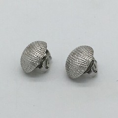 Vintage Signed TRIFARI Crown Silver Tone Textured Round Shape Clip-On Earrings