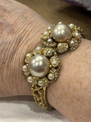 Vintage Signed HOBE Gold Tone & Faux Pearl Rhinestone Hinged Clamp Bracelet Sz M