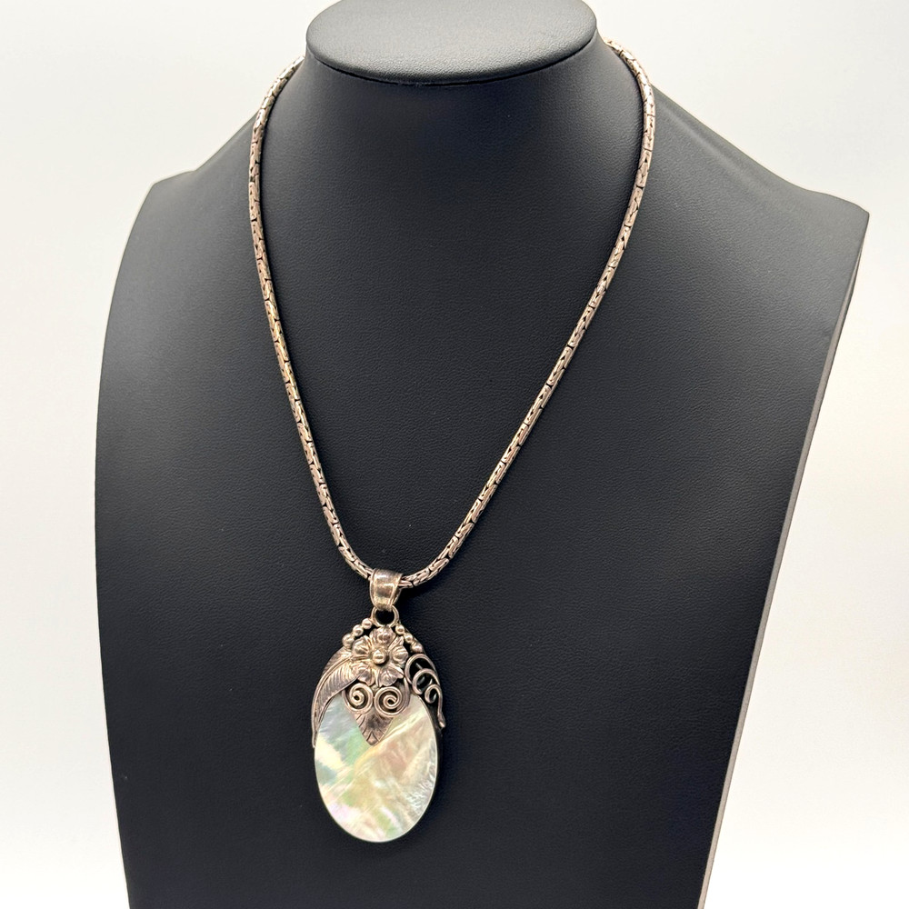 MERAV 925 Sterling Silver Vintage Real MOP Feather Flower Oxidized Pendant