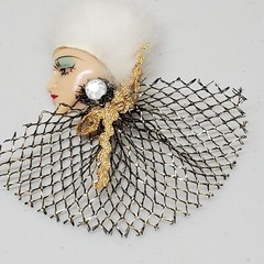 Vintage Art Deco Pin Fur Collar, Profile Lady Face Hat Brooch