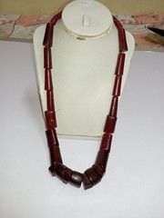 RARE VINTAGE GRADUATED BEAD NECKLACE