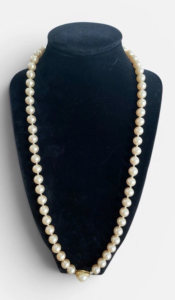 Trifari Hand-Knotted Pearl Necklace 24 Inch Decorative Clasp Vintage