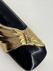Vintage Black & Gold Brooch Womens Modern Heavy Rhinestones Bow 2 Inch