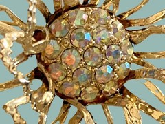 Vintage 1968 Gold Tone Floral Brooch Aurora Borealis Large Long-Stem Flower Pin