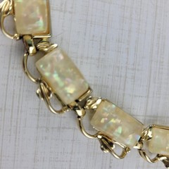 Vintage Cream Faux Mop Confetti Thermoset Lucite Gold Tone Choker Necklace 16″