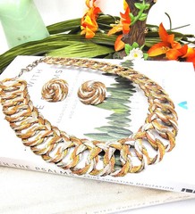 Vintage Trifari Style Tri-Tone Woven Necklace and Earrings Set 1970s–1980s