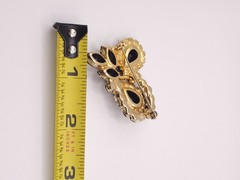 STUNNING Black Gold Tone Rhinestone Prong Set Juliana Brooch?
