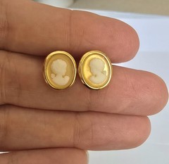Vtg 80’s NOS Gold Tone Cameo Gibson Girl Earrings High Quality Made in USA New