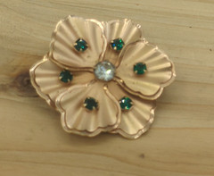 Vintage Gold Tone Flower Green Rhinestone Brooch Pin Pendant