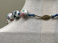 VINTAGE HAND PAINTED KNOTTED PORCELAIN CHINESE ASIAN BEAD NECKLACE cloisonné 18”