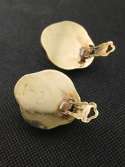 RARE CELIA SEBIRI 1970s goldtone mabe pearls modernist design clip-on earrings