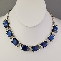 Vintage Thermoset Necklace Clip On Earrings Set Blue Silver Tone 15″