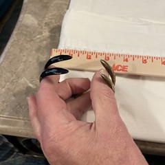 Vintage Gold/Black Bracelet Hinged Clamp Textured Minimalist Unsigned