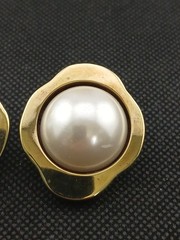 RARE CELIA SEBIRI 1970s goldtone mabe pearls modernist design clip-on earrings
