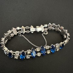 VINTAGE ESTATE STERLING SILVER BLUE & WHITE RHINESTONE B DAVID BRACELET 7” LONG
