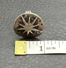 VINTAGE STARBURST STAR MEDALLION Pewter Silver STATEMENT LARGE RING Size 7