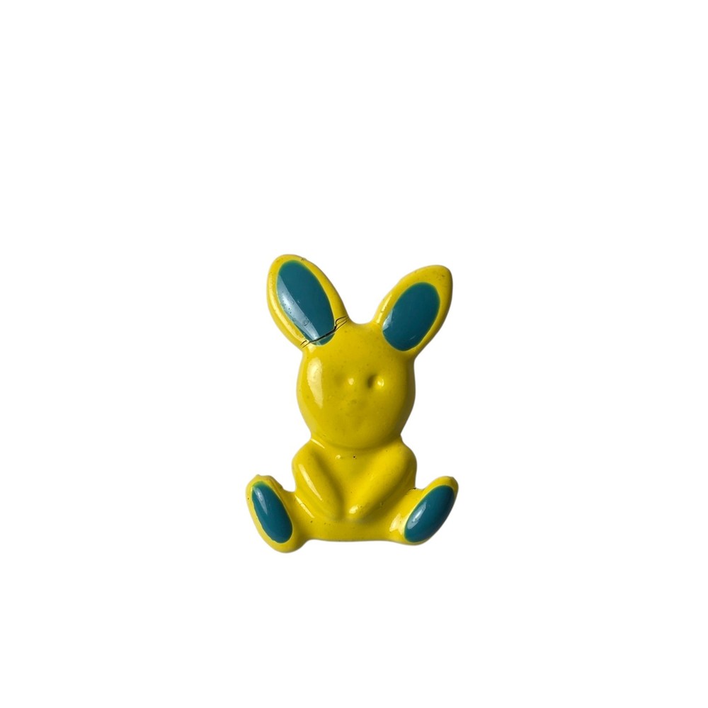 Vintage Yellow Metal Easter Bunny Rabbit Pin/Brooch 0.97″ x 0.68″