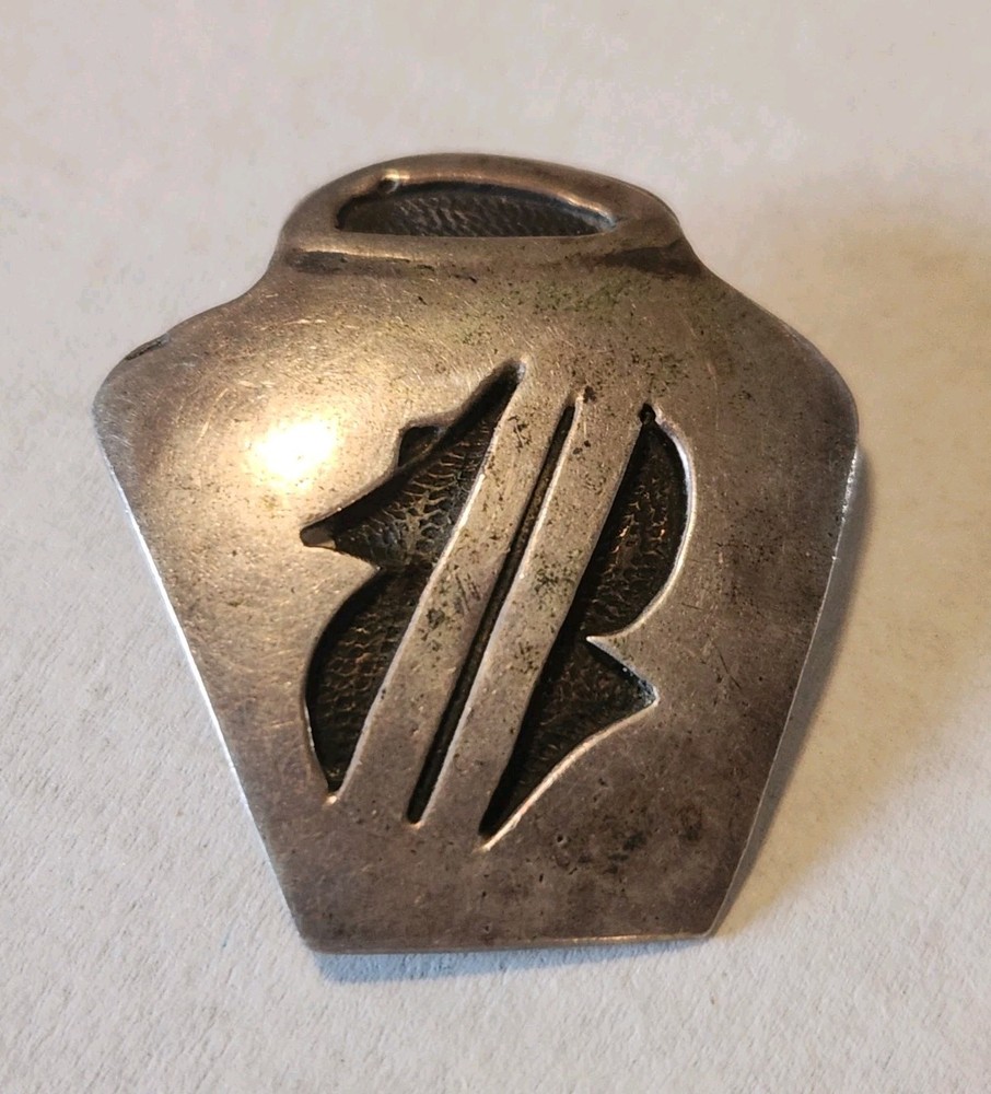 Sterling Silver Vintage Dark Tone Detail Brooch Pin