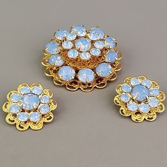 Rhinestone Flower Brooch Clip On Earrings Set Blue Opalite Round