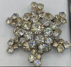 Vintage Verified Juliana by D&E Clear Rhinestone Brooch #8733