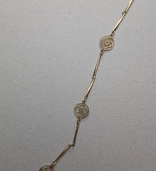 Vintage 1979 Avon Flowerlace Necklace Goltone, In Original Box