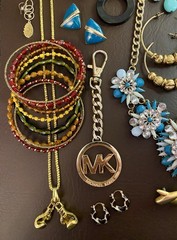 VTG – Modern Jewelry Bracelet Necklace Earring Hair Pin Rhinestone Lot